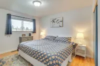 6 Mi to Lumen Field Family-Friendly Seattle Stay!