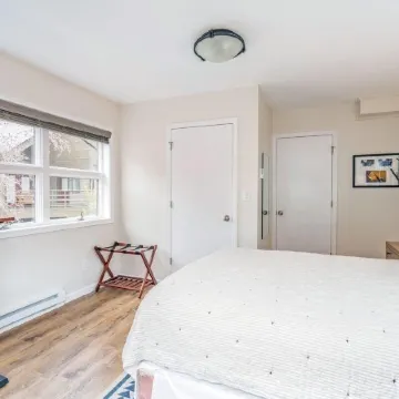 Cloud Nine! Near Chair 7, Top Floor on River + Hot Tub 1 Bedroom Condo by RedAwning