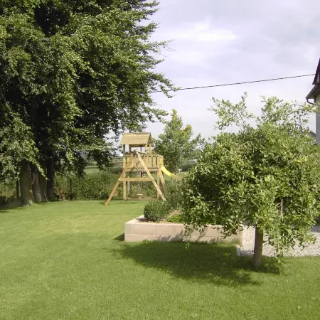 Group House with 3 Apartment for Family Hoteles en Amel