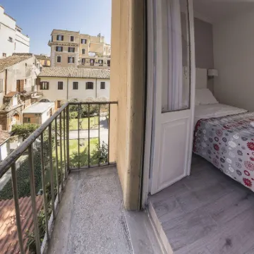 Marta Inn Hôtels à proximité de : Colisée