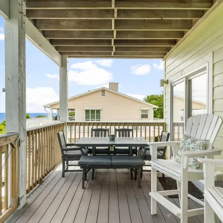 BH Seacret Shores