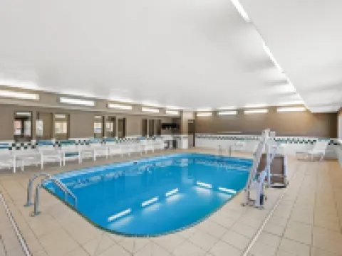 Quality Inn & Suites des Moines Airport Hotels in Des Moines