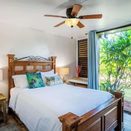 Immaculate Maintained TBay Condo