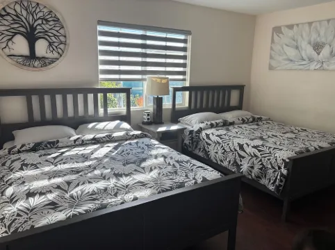 Guest House with its own entrance. Has WiFi and Close to Disneyland