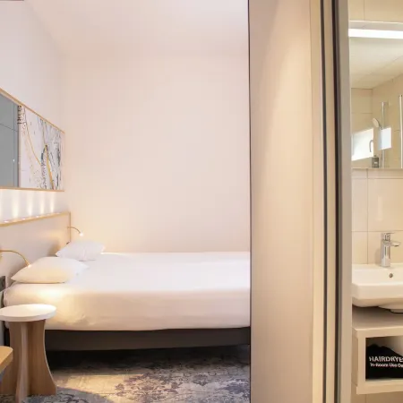 Brit Hotel Cahors - le Valentré