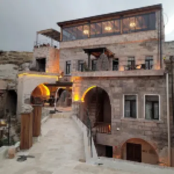 Kayaharman Cave Suites