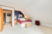 Pet-Friendly Home w/ Deck: 4 Mi to Jay Peak Resort - 3-Star
