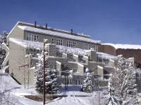 Expansive Loft and Balcony Views - Charming Family Retreat