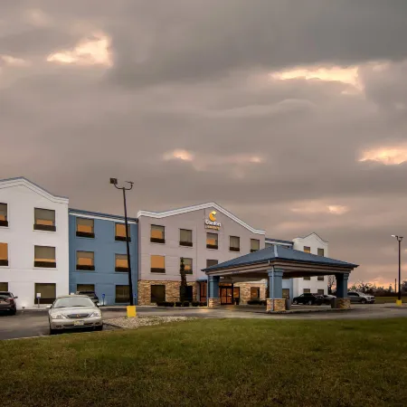Comfort Suites