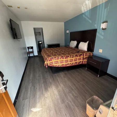 Spanish Trails Inn