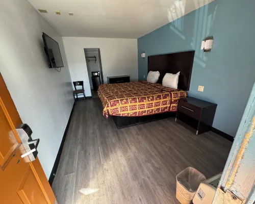 Spanish Trails Inn Hotels in Lancaster