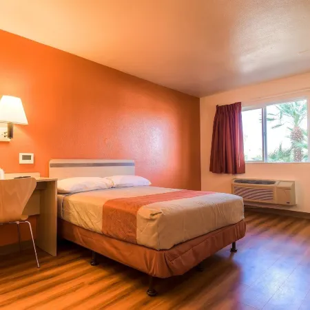 Motel 6 Rancho Mirage, CA - Palm Springs