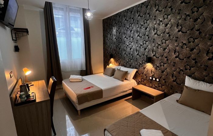 Evelia Hotels