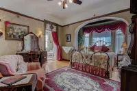 Schuster Mansion Bed & Breakfast