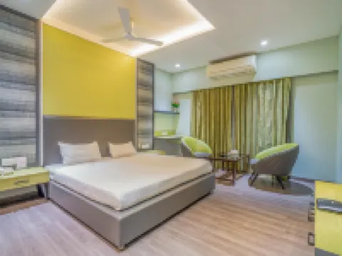 Hotel Varun Hotels in Guna
