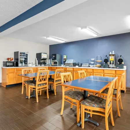 Microtel Inn & Suites by Wyndham Statesville