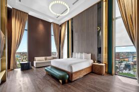 Jewelz By King's Hotel