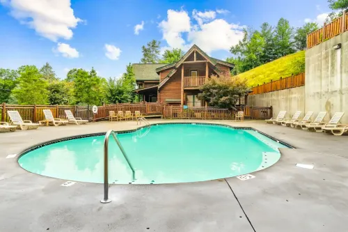 Smoky Sunset Vista w HotTub Pool M View - Mountain view