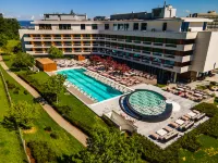 Five Zurich - Luxury City Resort - Pools
