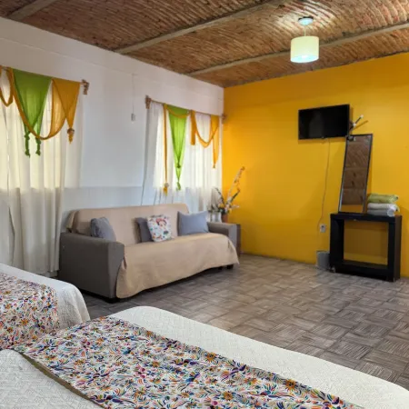 Casa de Los Soles B&B Hostel