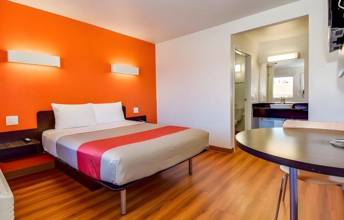 Motel 6 Riverside, CA - UCR East