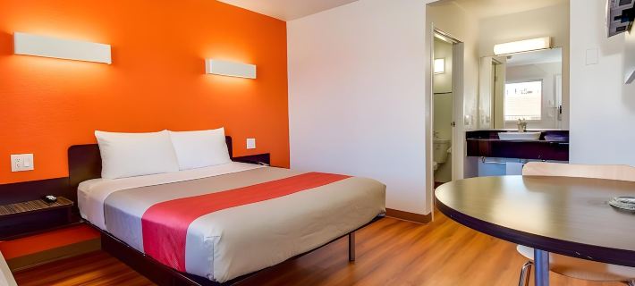 Motel 6 Riverside, CA - UCR East Отели в г. Риверсайд