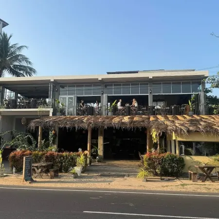 Casa Samaya, Boutique Beachfront Hotel in Weligama