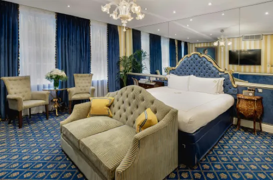 Rubens at the Palace