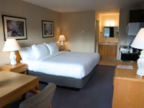 Chalet Inn Hotels in Kitimat