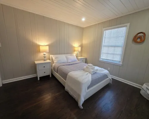 Cozy Retreat Near Airport & Downtown Hotels in Hapeville