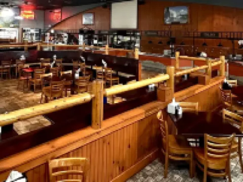 แกรนด์สม็อกกี้ส์รีสอร์ทลอดจ์ โรงแรมในพีเจียนฟอร์จ