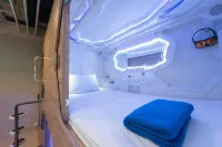 PassGo Digital Airport Hotel Bali - Capsule Hotels
