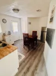 Quiet one bedroom apartment