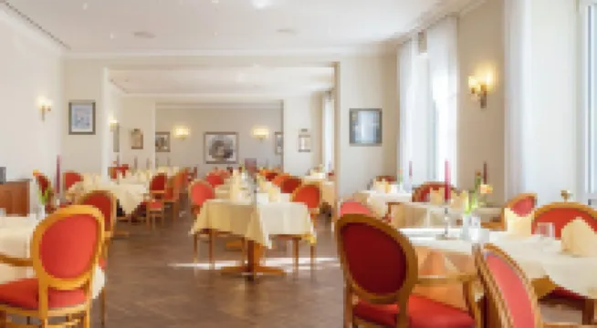 杜勒西-是弗黑德飯店