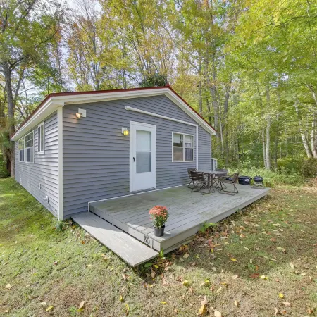 Rustic Retreat Across from Lake Family Friendly!