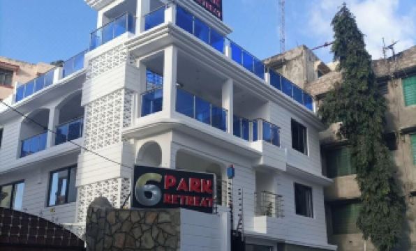 6 Park Retreat