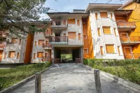 The Secret Garden - Happy Rentals