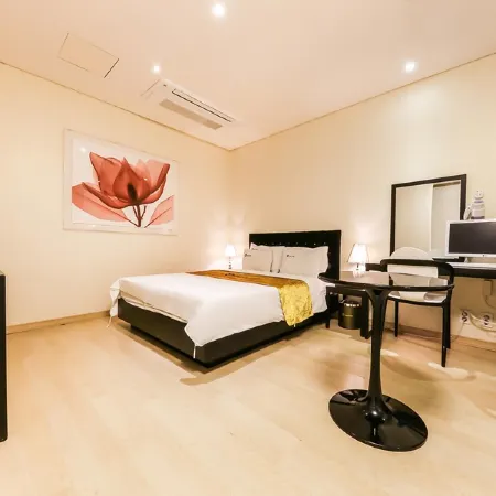 Asan Hotel Cube