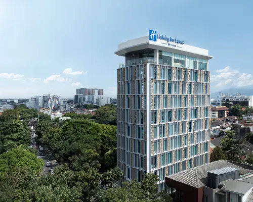 Holiday Inn Express BANDUNG BRAGA by IHG Hotels near Merdeka Building