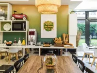 Aparthotel Adagio Access Paris Vanves Porte de Chatillon Hotels in Vanves
