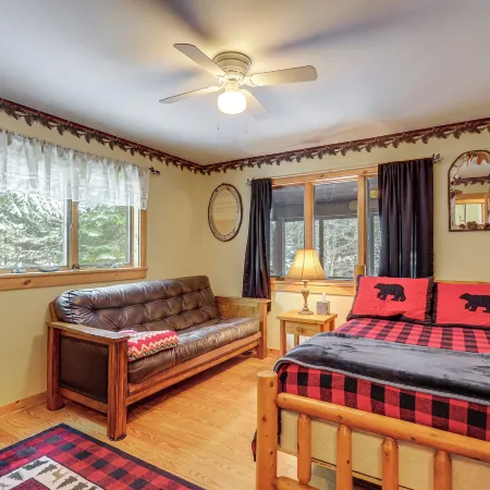 All-season Family Retreat w/ Dock on Loon Lake!