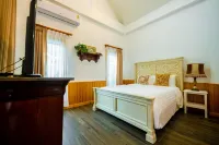 Baroque Boutique Resort