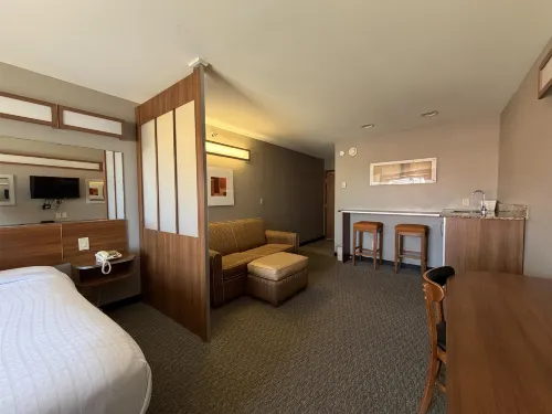 SureStay by Best Western South Bend - parking