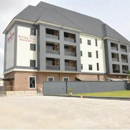 SpringHill Hotel & Suites-Guest Room
