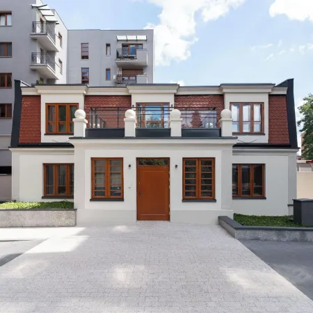 Lineburg Villa Apartments Отели рядом с достопримечательностью «Таргувек»