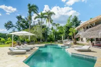 Ocean View Villa, Pool, BBQ, Jacuzzi, Staff Incl - 4つ星