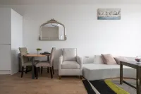 Charming home with gym access in West Bromwich