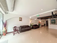 PL Residence Hotel Patamnak Soi 3