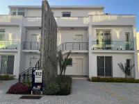 Charming 2-Bedroom Apartment with Ocean Views in Tatlısu Hotels in Akanthou
