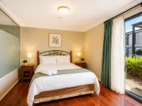 98 Steps to the Beach - Retreat with Pool Access Hotels in Broadwater